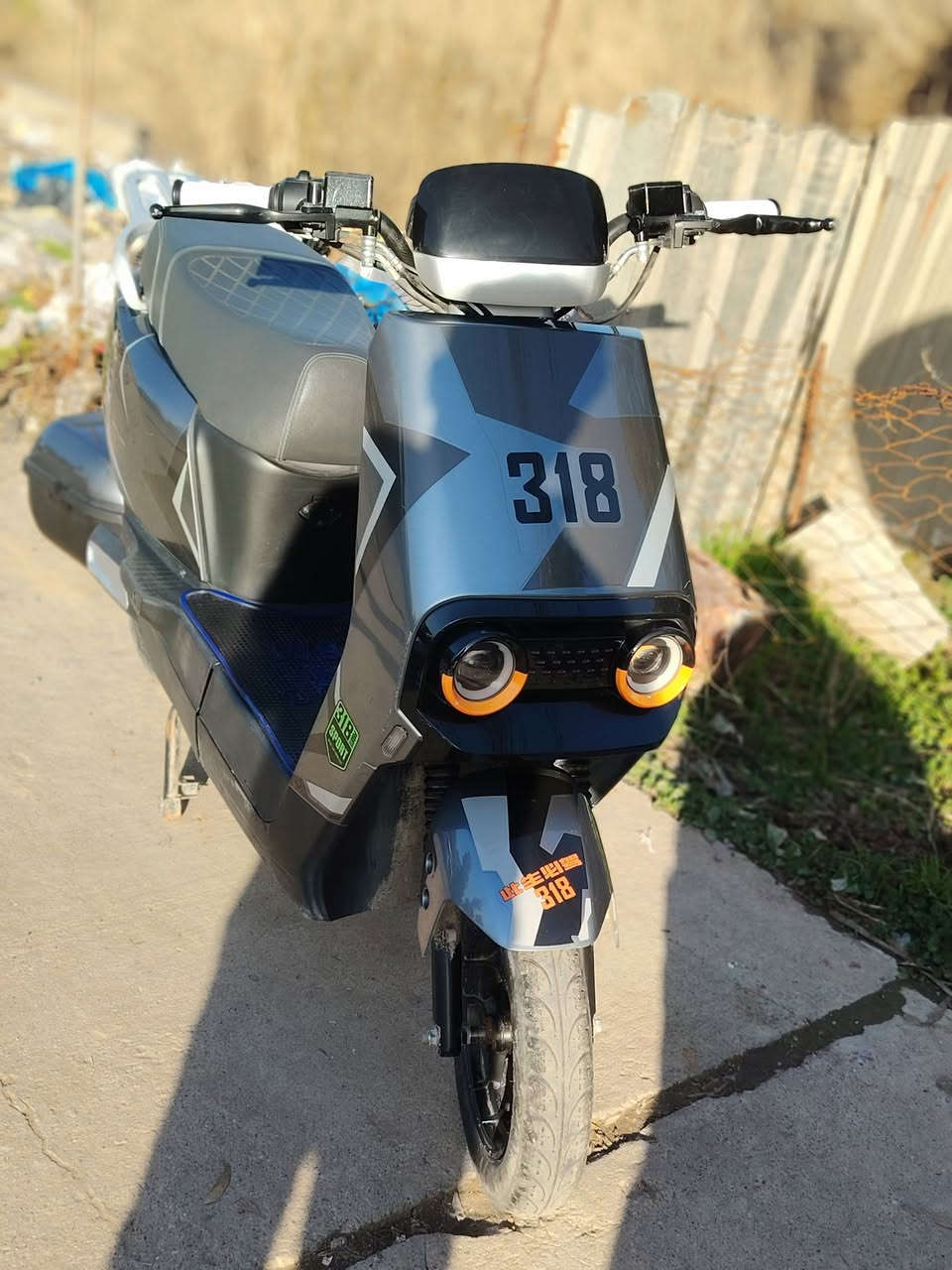 السلام عليكم ورحمه الله وبركاته 👋
بسم الله الرحمن الرحيم 🥰
اسم الماطور 318 اباجي أو ابتاشي 🥰
موصفات معروفه  للبيع  
6/1 بطاريات شرط 🥰
4/2 نمر 😍
3/مثبت سرعه 🥰
4/السرعه 99😍
5/حقيقي 70الى75. 🥰
6/نضام بارك للتوقف 😍
7/ نضام بك رجوع لل خلف 😍
8/اشاير يمين ويسار+دبل اشاير 👉👈
9/ لايت عالي ناصي 😍
10/مدخل يو اس بي 😍
11/تايات جدد اعراض 😍
12/لون  ابيض
13/اصطابات دسك ورا وكدام 🥰
14/صندوق تحت الكشن 😍
15/ قاطع دوري ⚡
16/امرايات عدد2اصليات مال شركه✈️
17/شاحنه ثقيله الاصليه 🥰
18/ملف 2500  ✈️
19/ الماطور ربع ماطصرف عليه 🥰
20/السعر 550
21/مكاني موصل مزارع زيونه قرب المرور 
22/رقمي ***********بي واتساب 👉
23/المو شراي لايدخل عل خاص 😍
24/الماطور بحاله جيده جدا 🏍️
25/تحياتي للجميع 🥰
