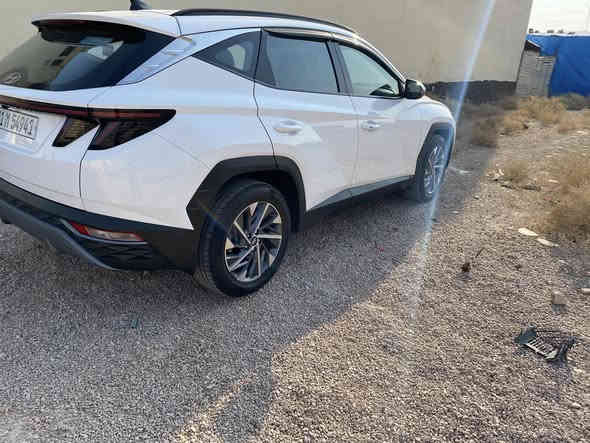 توسان ٢٠٢٣ فول عدا بانوراما رقم بغداد أنكليزي بأسمي هزة جديدة ماشية ٤٠ الف سيارة جديدة مكفولة عدا شخط بسيط موضح بدون اي نقص تخم تاير جديد مكانها فلوجة السعر ٢١٨٠٠$ وبيها مجال للاتصال ***********
