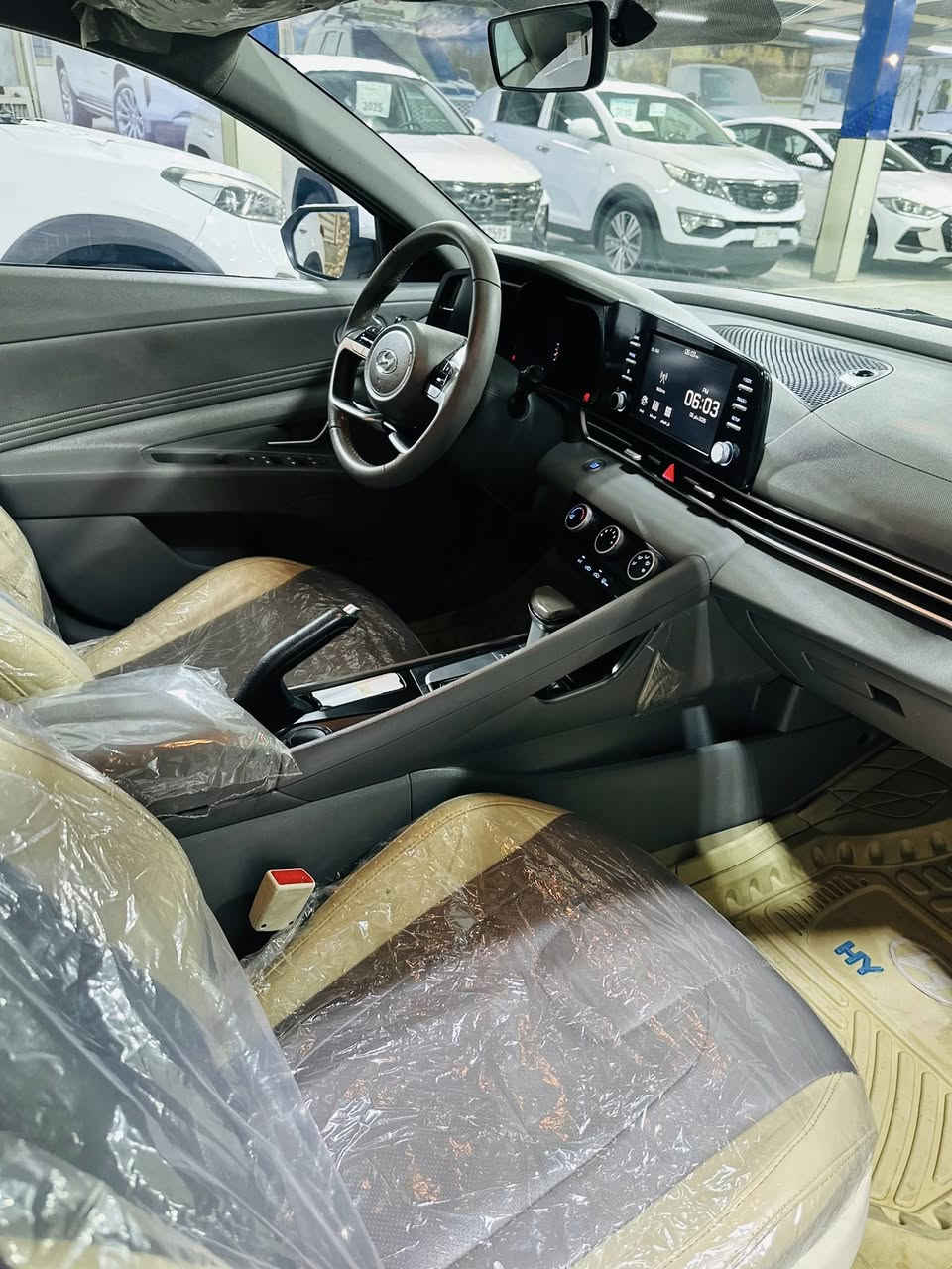 معرض قلعه اربيل،،،ًًًًًًًًً''''''بابل طريق حله نجف.

النترا.    2023     خليجي كوري.   رقم بابل 

       محرك 2000.     السعر 190    مكفوله 
    
المواصفات فوووول      .  جديده ماشيه40
شاشه ديجتال
كشنات جلد 
بصمه   
تشغيل عن بعد              
جنطه ذكيه كهربائية            
فتحه سقف                   
محرك 2000.                              
حساس لايت 
حساس خلفي بلادي 
حساس أمامي بلادي 
تبريد قطعتين
كاميرا خلفيه بلادي 
جي بي اس
نضام تشغيل الكاميرات 
شاشه  كبيره اصلي ابل كار بلي 
نضام ترحيب مري شفط
نضام مود درايف إيكو وسبورت و عادي
تحكم ستيرن
5 ويل كب كروم حجم 17
لد امامي نهاري
 شباك نيكل
مانع انزلاق
مانع انحدار 
لايت عدسات زنون 
ايرباكات
جهاز موازنه ABS

للاستفسار الاتصال 

*********** مصطفى المسافر

***********. احمد المسافر 

***********  مقتدى المسافر
