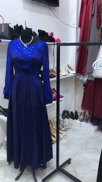 ملابس • أزياء زهرة الرمان • تواصل خاص