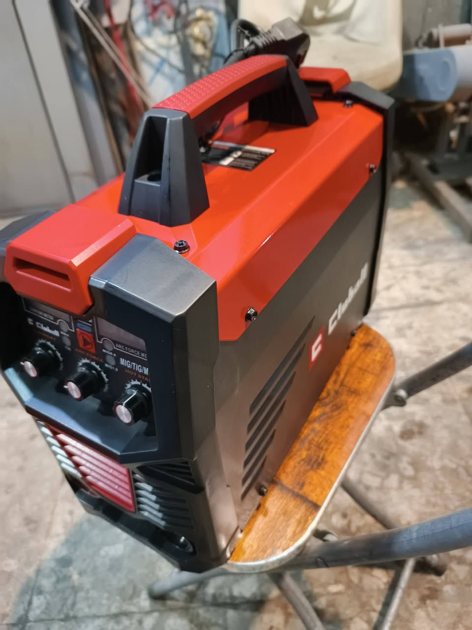 مكينة لحيم ولدن + ميگ جديده كارتون 250 امبير للبيع مكاني البصره،،السعر 100 الف،،،،،كامل ملحقات،،،،


**إذا كنت صاحب هذا الإعلان وتريد حذفه لأي سبب، رجاءا أرسل رسالة إلى الدعم الفني**