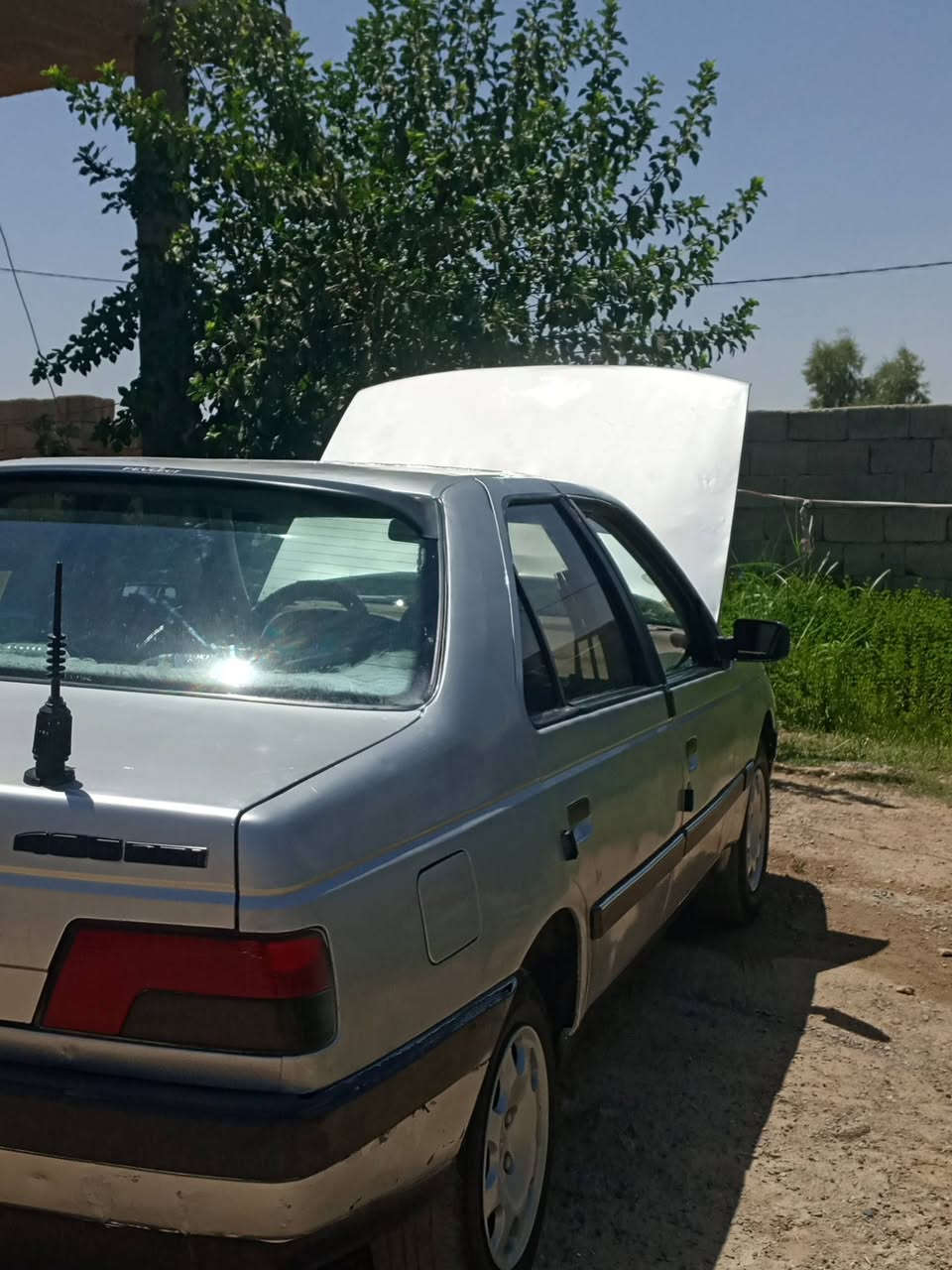 سلام عليكم بيجو 405 فرنسي موديل92 سياره جاهزه كير ومحرك شرط رقم اجنبي هزتها جديده سنويتها تسقط بل2030 تايراتها الكدام جدد والورى نص عمر داخلها حلو مدوشم جديد سستم سماعات ومسجل ومضخم سياره بخ جماليه فقط بسبب الهزه سعرها 29وبيها مجال للستفسار اتصل وتدلل مكاني موصل 
***********
