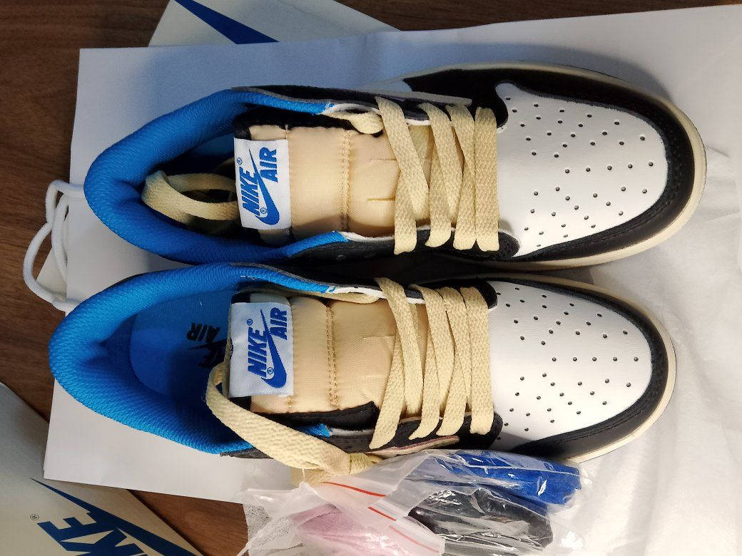 حذاء فول الفول كل التفاصيل بالصور 
السعر 30مع التوصيل للحجز خاص 
قطعه واحده فقط


**إذا كنت صاحب هذا الإعلان وتريد حذفه لأي سبب، رجاءا أرسل رسالة إلى الدعم الفني**