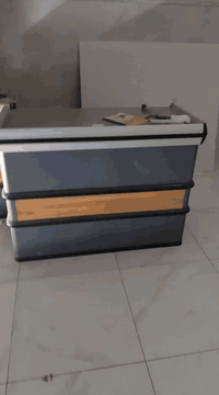 ميز كاشير جديد مكان بغداد السعر 250الف07718861652