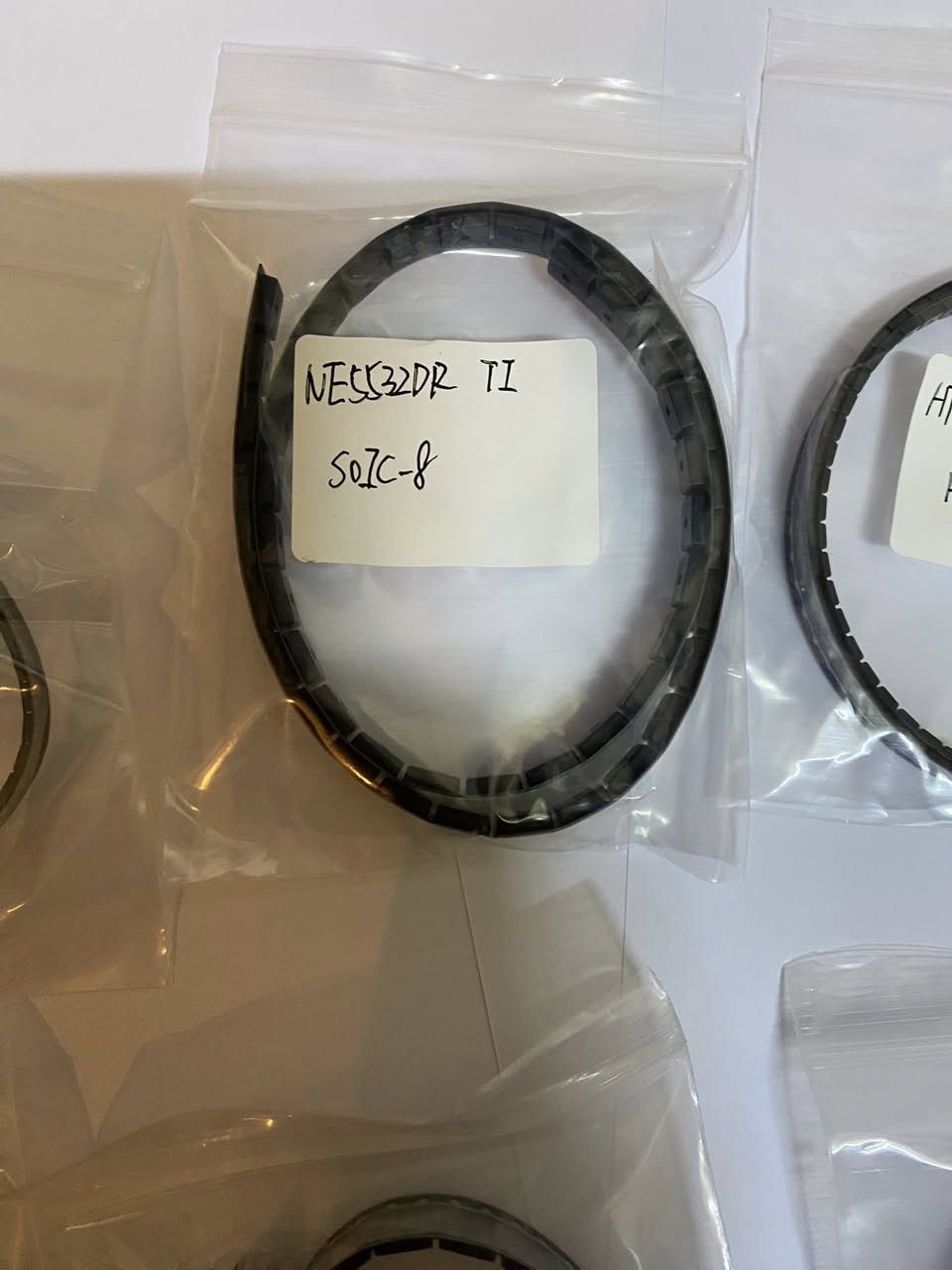 مجموعه ايسيات موضحه بالصوره ابيعهن شلعه للاستفسار *********** واتساب
