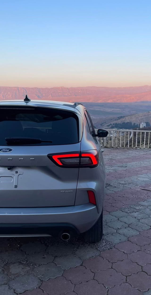 ***********
سياره كه ره قه م كراوه
🔥 Ford Escape ST-Line 2024 AWD Full Option 🔥

🤍 ڕەنگ: سلڤر
📅 مۆدێل: 2024
🛣️ ڕۆیشتوو: 34 هەزار

✅ ST-Line فۆڵ موسەفات
✅ مۆتۆری 1.5L EcoBoost Turbo
✅ AWD (دەبل ئەکسڵ)
✅ گێچی ئەلیکترۆنی
✅ شاشەی گەورە
✅ Auto Start/Stop
✅ Auto Hold
✅ لایتی LED پێش و دوا + Auto Light
✅ کۆشنی هیتەر
✅ سوکانی هیتەر
✅ کۆشنی نیو جڵد
✅ کارپلەی (Apple CarPlay)
✅ کامێرا + ڕاداری خەتی جادە + 360 Sensor

🛠 بۆیاغ:
تەنها بۆنیت و چاملغی پێشەوەی لای شۆفێر بۆیاغ کراون، بێ ناوگرتن.

✅ ئایرباگی سوکان کراوەتەوە و سیستەمەکە بە تەواوی کار دەکات.
✅ یەک دینار مەسرەفی تێدا نییە.
✅سياره كه  ره قه م كراوه

💰 نرخ: داوای بکە لە کۆمێنت، ڕاستەوخۆ بۆت دێت. 🤖

📌 VIN: 1FMCU9MN4RUA45486

📞 پەیوەندی:
*********** (/ WhatsApp)
***********

🚘 سەیارەیەکی خاوێن، جوان و ئامادەی بەکارهێنان رانية, السليمانية
