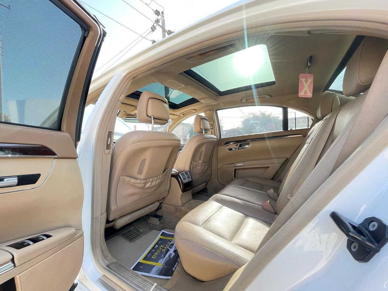 السلام عليكم ... للبيع

‏‎‏ Mercedes S350

‏‎اخوان السيارة خليجي 

........................................
‏‎مكفوله بي اي نقص كفالة عامه من دعاميه لي دعاميه گير محرك كلش بشرط 

سيارة فول مواصفات 

‏‎موديل 2012 

‏‎ماشيه 156 كيلومتر حقيقي

‏‎کشنات جلد

‏‎كشنات خلفي امامي كهرباء  وتدفئه وتبريد

‏‎كشنات ٤ ميموري

‏‎بانوراما

‏‎ثلاجه بلادي

‏‎ناظور ليلى

‏6 سيدي جنجر

‏‎لايتات زينون اوتو

‏‎تحكم ستيرن

‏‎صندوق شفط

‏5 بردات كهرباء

‏‎تبريد قطعتين ويه التكم

‏‎دبلات تعلى وتنصى 

3 انظمه سياقه سبورت وعادي وكستم

‏‎نظام دخول وخروج السايق من المقعد الامام

‏‎تجوات كهرباء

14يرباك

‏‎حساس امامي خلفي

‏‎كاميره خلفيه

‏‎باب شفط 

‏5 أبواب وجنطه بصمه

‏‎تشغيل بصمه

‏‎شاشه تسجيل دواره

‏‎تحكم بالبانوراما والأبواب والبردات من خارج السياره

‏‎اناره 3 الوان

‏‎ناظور ليلي

‏‎باقي  المواصفات معروفة 

‏‎‏‎مكان السياره البصره

سعر السياره 235 وبيها مجال الشراي 

رقم صاحب سيارة : ***********
