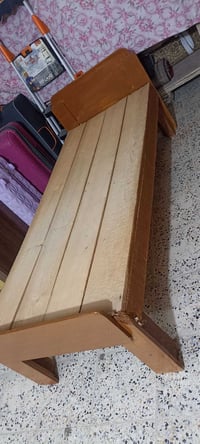 سرير • غرفة نوم • للبيع