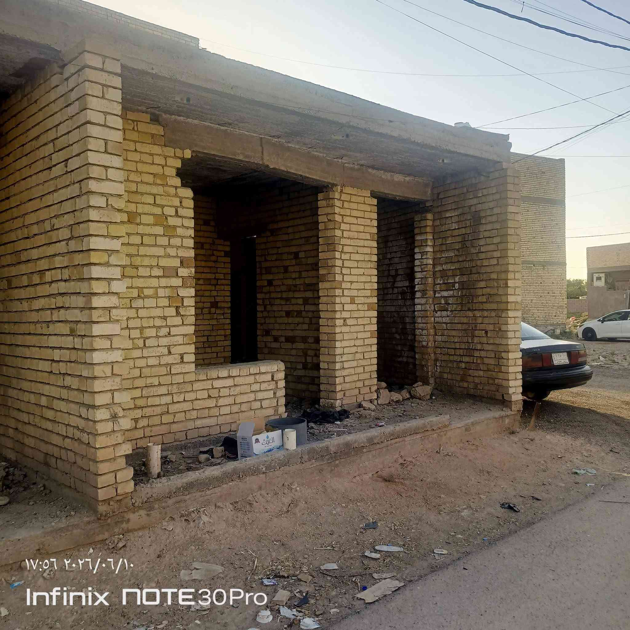 سلام عليكم هياكل ثنين المساحه واحد 60 وثاني 65 الخطيب الزراعي نهاية الشركه للبيع وبسعر مناسب للاستفسار ***********
