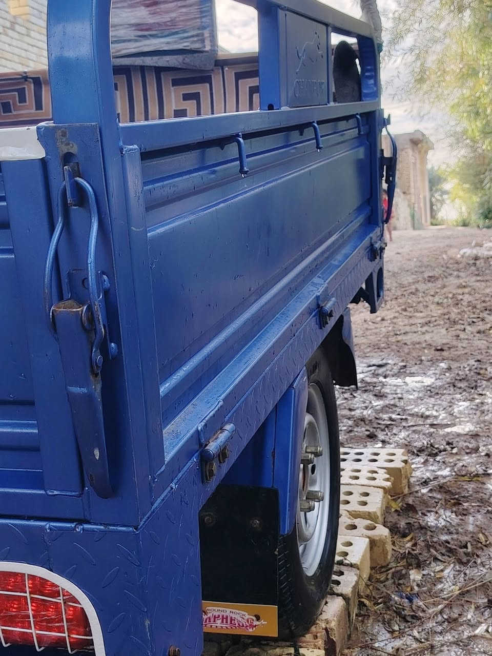 السلام عليكم ستوته موديل 23 كفاله عامه اوراق اصولي مكينه مبدل بيهه بس كلجات مامفتوحه سعرها مليونيين و300 بيهه مجال مكاني ديوانيه ***********
