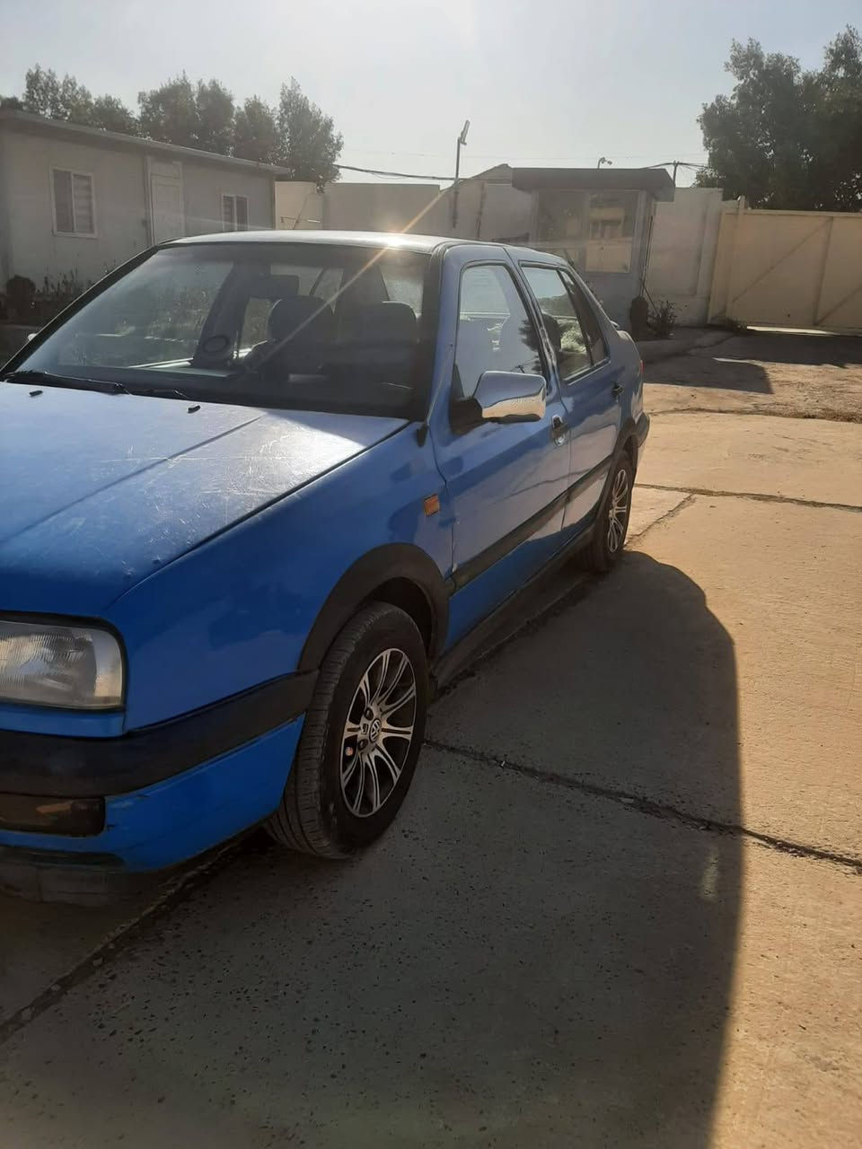 فنيتو موديل93 كير مكينه خير من الله تخم تاير جديد كهربائيات كلها شغاله رقم بغداد انكليزي بسمي السعر 39  ***********بي وتساب
