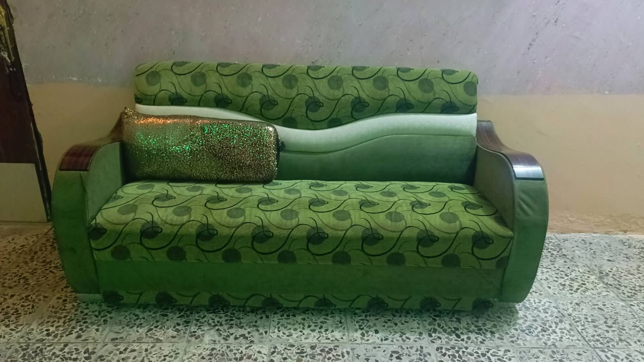طخم  قنفات  نضيف كلش لاكسر ولاطابع خمس قطع عشر نفرات
مع طبلات  عدد 2 كزاز السعر (225) وبيه مجال للشراي عنوان ناصريه تصال ***********
