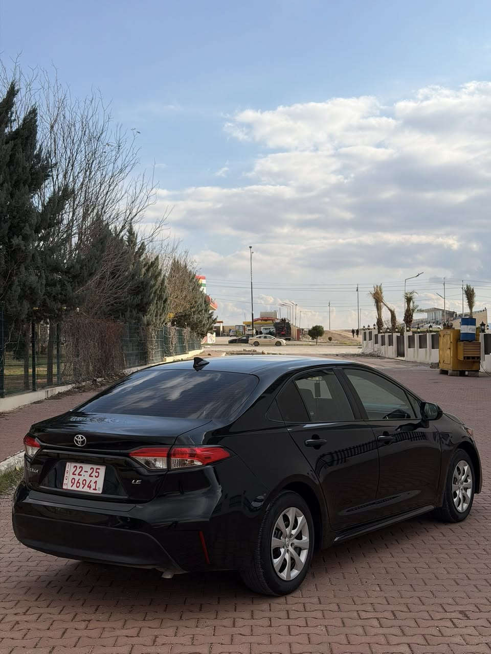 كرولا وارد امريكى
موديل 2025 
ليون اسود 
ضرر سيارة بيهة فقط بنيد صبغ بدون دواخل 
مكانين تعديل بارد
ايرباك استيرن تاك راجع سيستم 
سيارة ماشيه 8 الف ميل 
سيارة جاهزة مابي اى نقص
فحم رادارات كلة شريكة
سعر 144 ورقة $ 😳
***********
