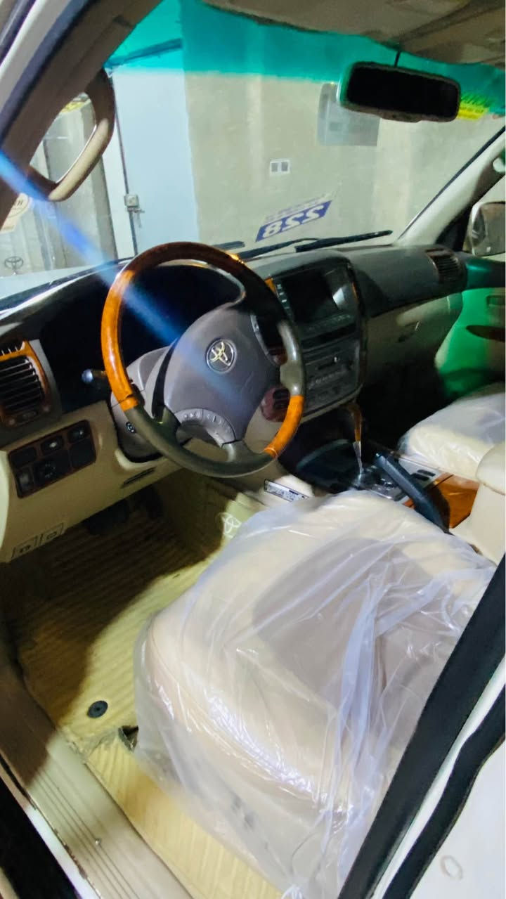 لاندكروز للبيع رقم بصره بسمي  موديل 2007 VXR ا8 سلندر
*********** مكفوله من الصبغ والضربه والتبديل 
حداديه جديده تبريد ثلج محرك وكير جدد ومكفولات السياره فول مواصفات 1/1 تخم تاير السعر 165 العنوان بصره البصرة, العراق
