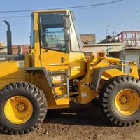 كوماتسو حجم ١٠٠ مكينه ٤ سلندر كير ميكانيكي وارد ياباني  مكفول كفاله عا...