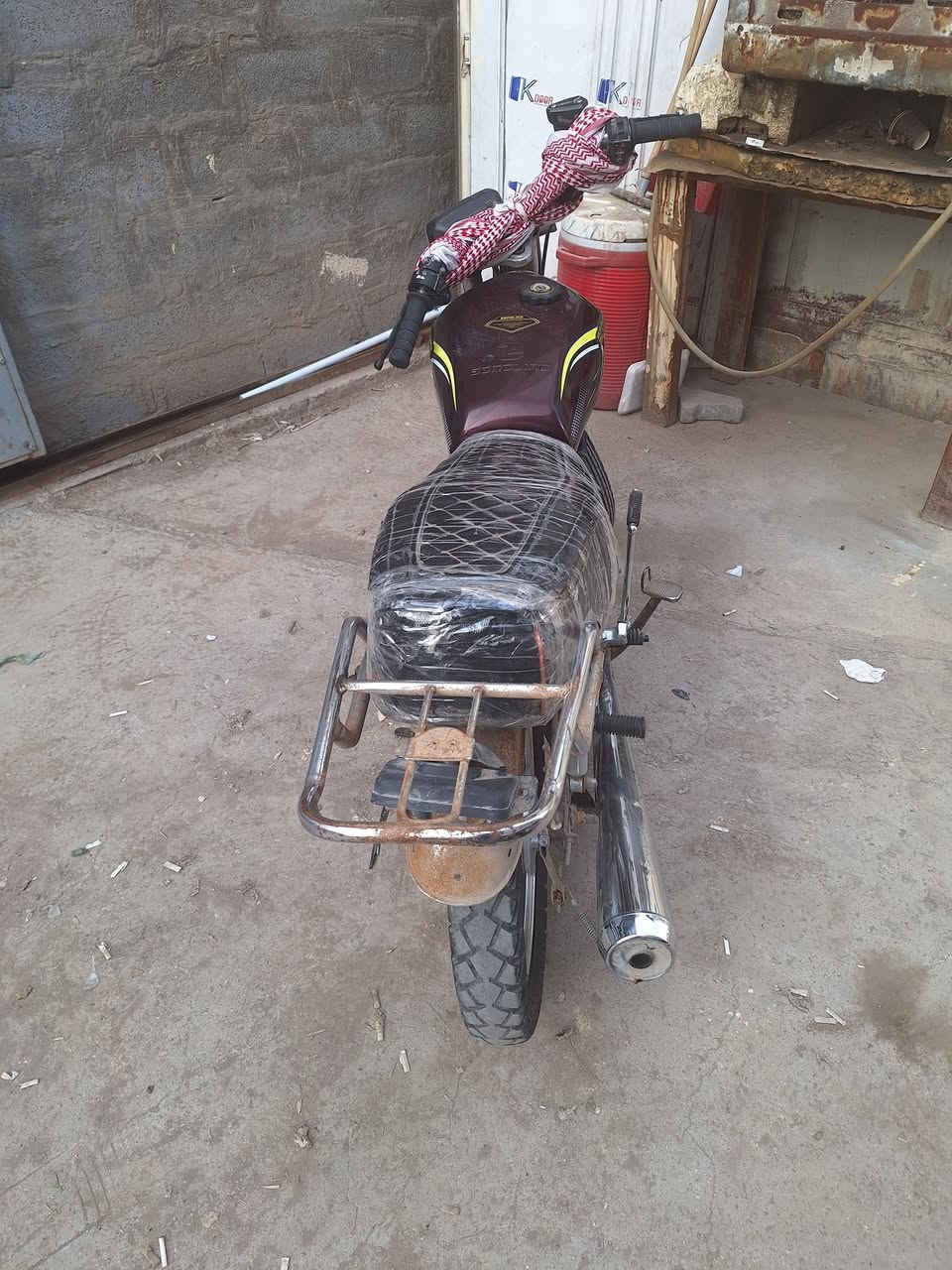 سلام عليكم دراجه ٥كير شغاله حالين اروح بيه واجي بس المسننه مال الزنجيل تفلت سنون مالته ضعيفه وتفلت اول متحرك بعدين تستقر السعر ٢٢٥الف وبيه مجال ..ملاحضه ابيع عل الحطه لا اشاير لا لايت*********** بي ويتساب
