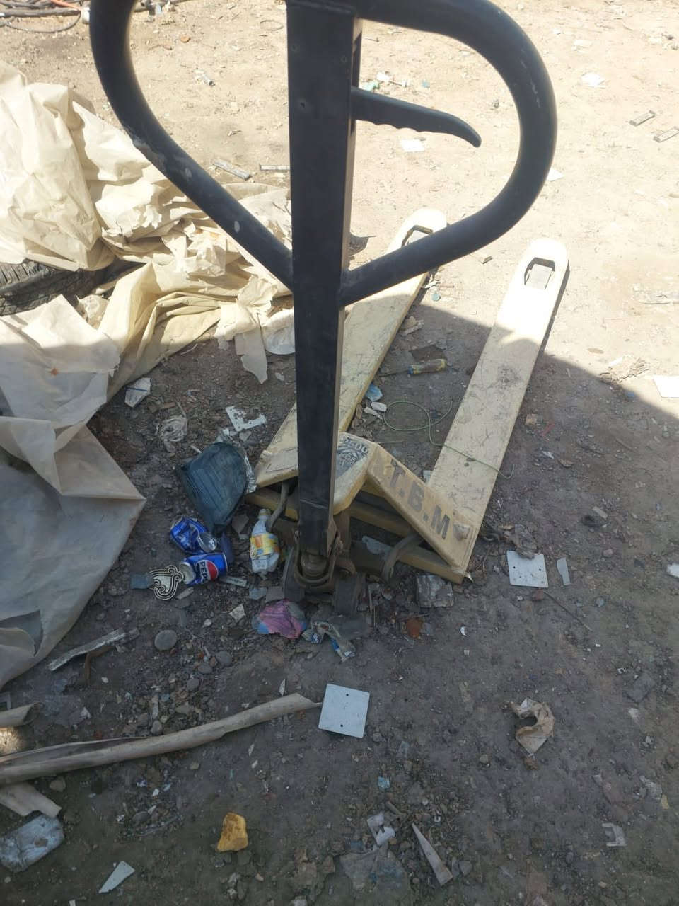 السلام عليكم
3جكات البيع نضيفات
سعرهة 100 مكانة بغداد الحبيبية
‭***********

