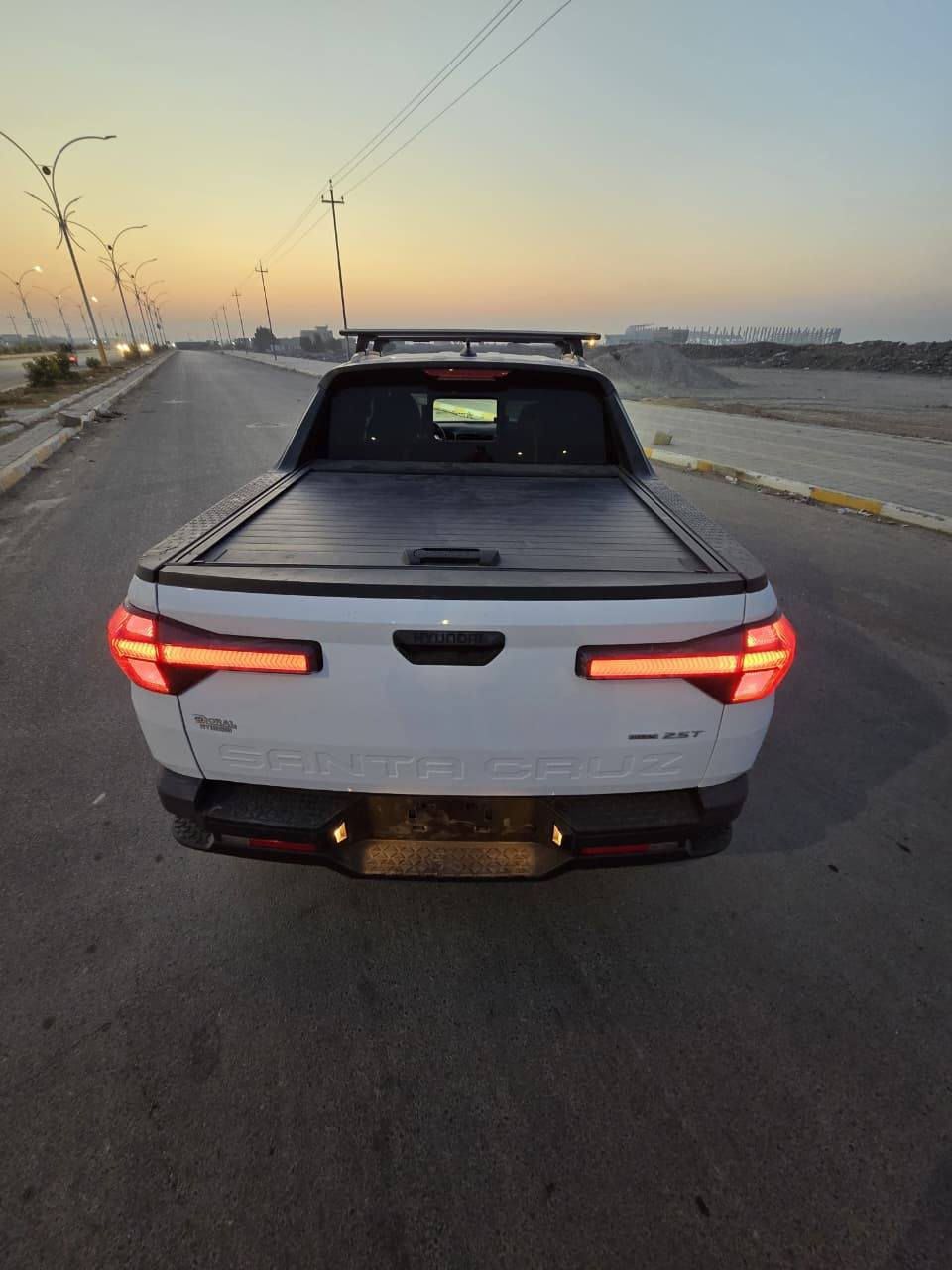 هونداي سنتاكروز موديل 2024 ماشية لمتد 8000ميل سعر 215 وقابل للتفاوض
لمتدد اعلى فئة 
4 كامرات كامرات 360 درجة 
فتحة سقف 
كشنات جلد تدفة وتبريد و تدفئة استيرن 
ويل حجم 20 
دفع رباعي 
محرك 2.5 تيربو 280 حصان 
حادث امامي بسيط و قبق جنطة 
القطع شراء من الوكالة هونداي و سور الحادث مرفة
السيارة جاهزة من كلشي ما بيه اي نقص

للبيع او المراوس حسب الأتفاق.


**إذا كنت صاحب هذا الإعلان وتريد حذفه لأي سبب، رجاءا أرسل رسالة إلى الدعم الفني**