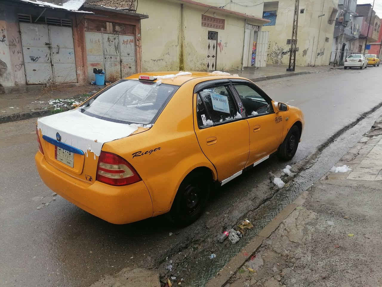 2011 السعر 30 بيه مجال شي بسيط كربون مبيه مسجاله ***********
