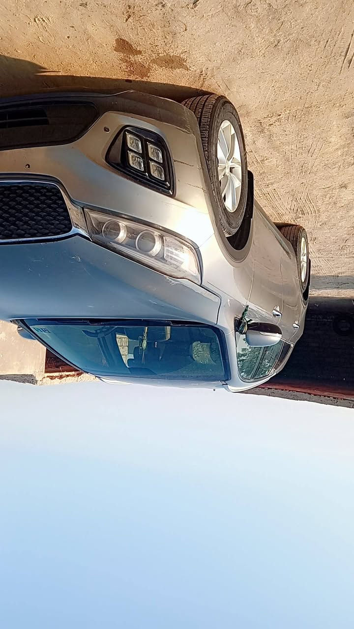 السلام عليكم اللبيع سورنتو٢٠١٨ أمريكي مكينه ٢٤٠٠ سبعه راكب مكفوله ماعده ظرر أمريكي بس بنيد فقط بدون دواخل الاتصال ***********
