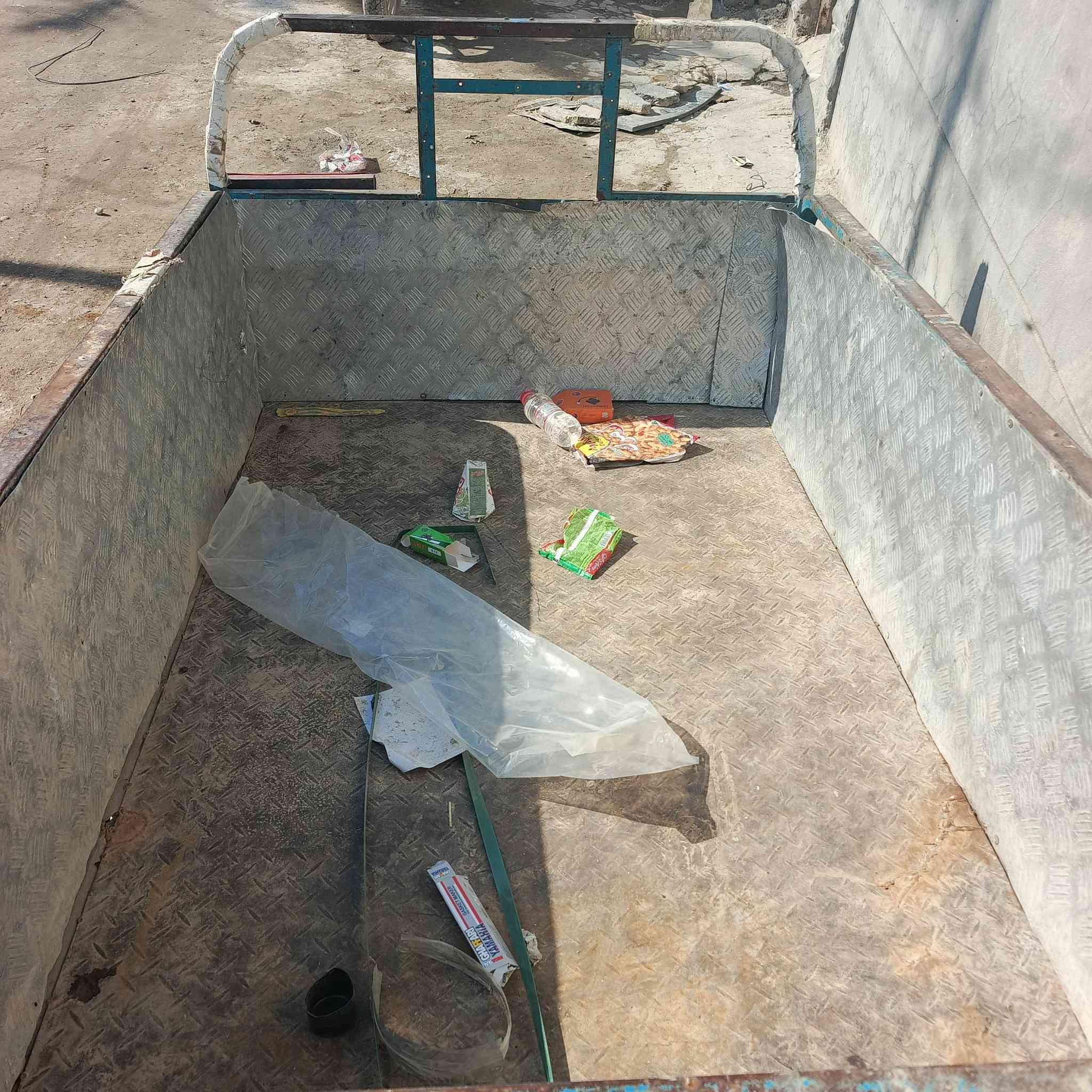 السلام عليكم بدي للبيع بابل ورديه خارج ***********
