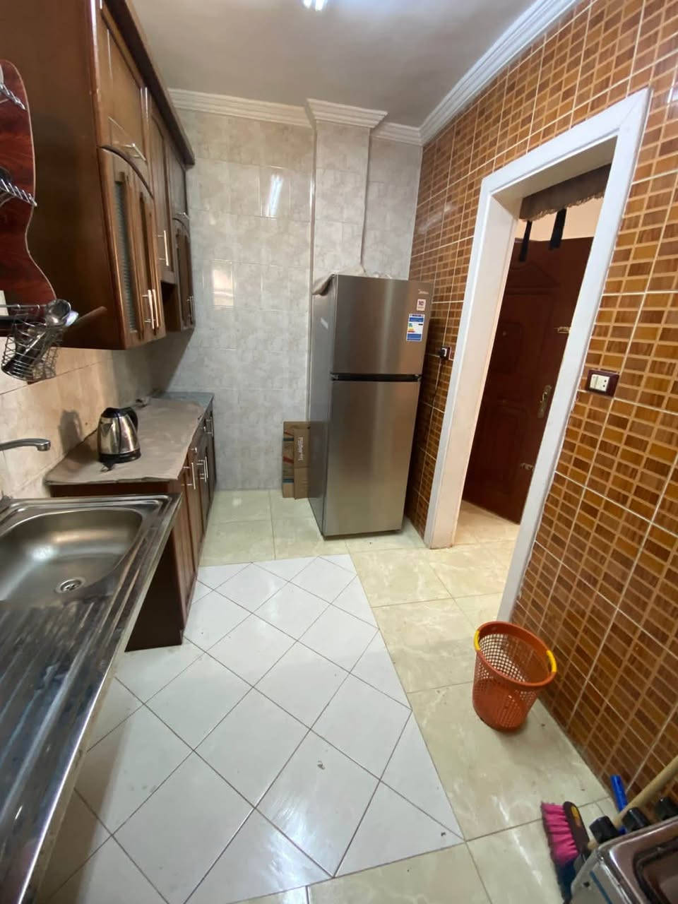🏠شقة للإيجار المفروش في التجمع الثالث ✨

📍 الموقع: المحلية الثالثة المنطقه الثالثة– التجمع الثالث— امام الجامعة الالمانية🏢
🏢 المساحة: 70 متر
🏬 الدور: رابع بلكونة
🛋️ التفاصيل:
• 2 غرفة نوم
• 1 حمّام
• كاملة الفرش والأجهزة
• فيها 2 تكييف ❄️

✅ الشقة جاهزة للسكن فورًا
📅 للإيجار المفروش 

📞 للتواصل: [01129962253]

https://wa.me/message/D42OJSFLHJ7IG1

⸻

#التجمع_الثالث #شقق_للايجار #القاهرة_الجديدة #ايجار_مفروش #شقق_مفروشة #NewCairo #ApartmentForRent #شقق_التجمع #فرش_كامل


**إذا كنت صاحب هذا الإعلان وتريد حذفه لأي سبب، رجاءا أرسل رسالة إلى الدعم الفني**