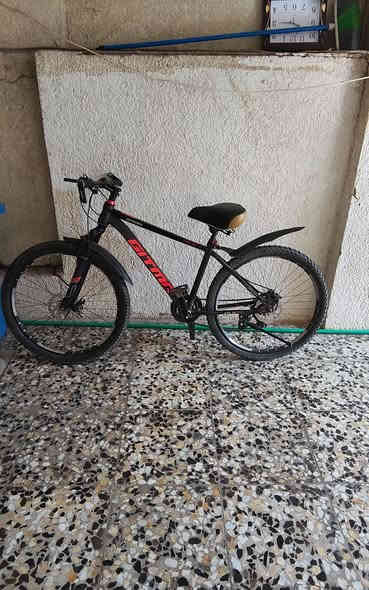 بايسكل جبلي للبيع مستعمل شهر بس اصلي كلشي مابي اريده 130 نضيف الرقم ***********
