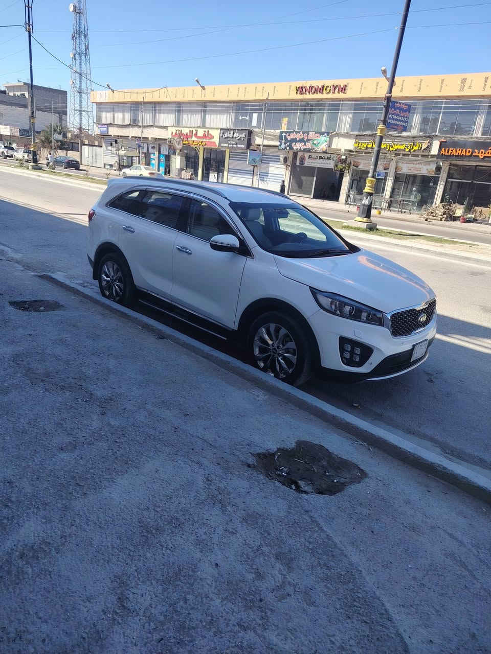 السلام عليكم سورنتو موديل ٢٠١٦ خليجي فول مواصفات عده البلارامة السعر ٢٠٠ ورقة وبيه مجال قليل اذا اكو مراوس كرنفال موديل ٢٣ لو ٢٤ لو ٢٥ انطيك فرق بس لون ابيض فقط كون فول برستيج المكان كربلاء هذا رقمي ***********) (***********
