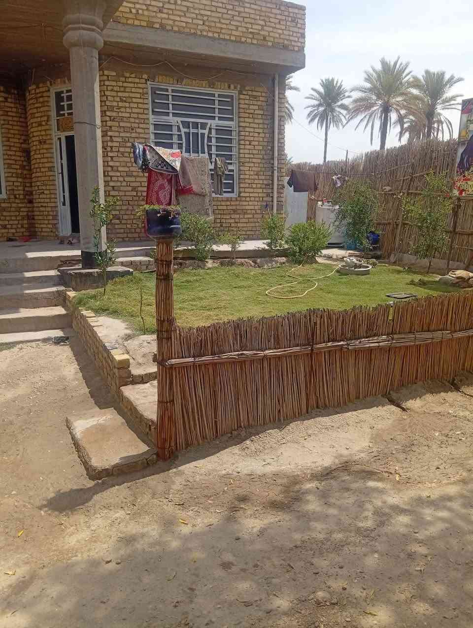 السلام عليكم بيت بطواريج بجناجه للمراوس فقط بابل الهاب بيراوس ببابل ويجي الطويريج اهلا وسهلا بيه خليه يتصل بهذا الجوال ***********
