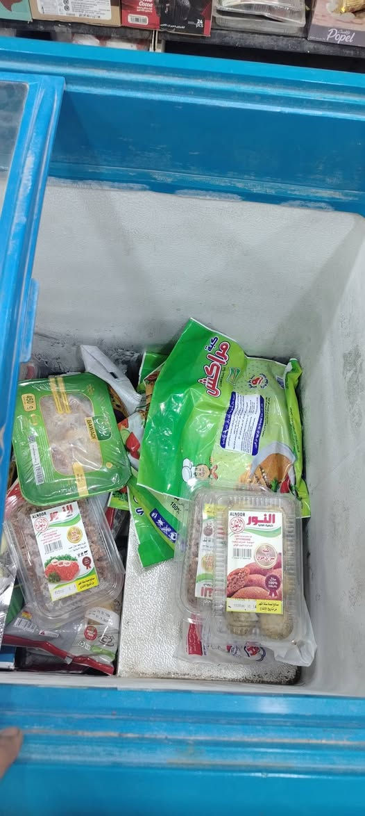 سلام عليكم مجمدات للبيع
كدامكم بس وحده بيه ضعف بتبريد ابيع هل موحود 
٢ ب600 ***********
