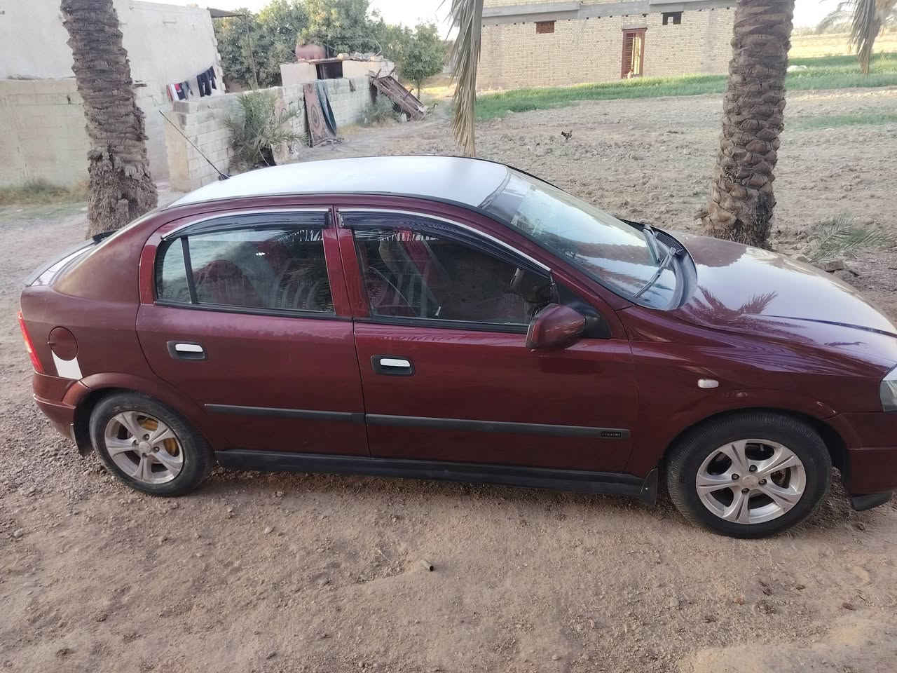 السلام عليكم من رخصه الادمن اوبل استرا موديل 2002 بغداد بسمي كيير محرك شرط تبريد السياره بيه جراد السعر 50 وبيها مجال موبايل *********** المكان بابل
