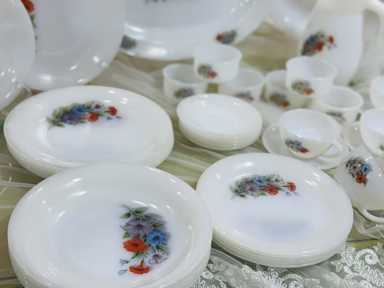 طقم اركوبال فرنسي مختوم ومترقم 49 قطعه
قديم جدا امن جدا ع البوتجاز وغسالة الاطباق ♥️


**إذا كنت صاحب هذا الإعلان وتريد حذفه لأي سبب، رجاءا أرسل رسالة إلى الدعم الفني**