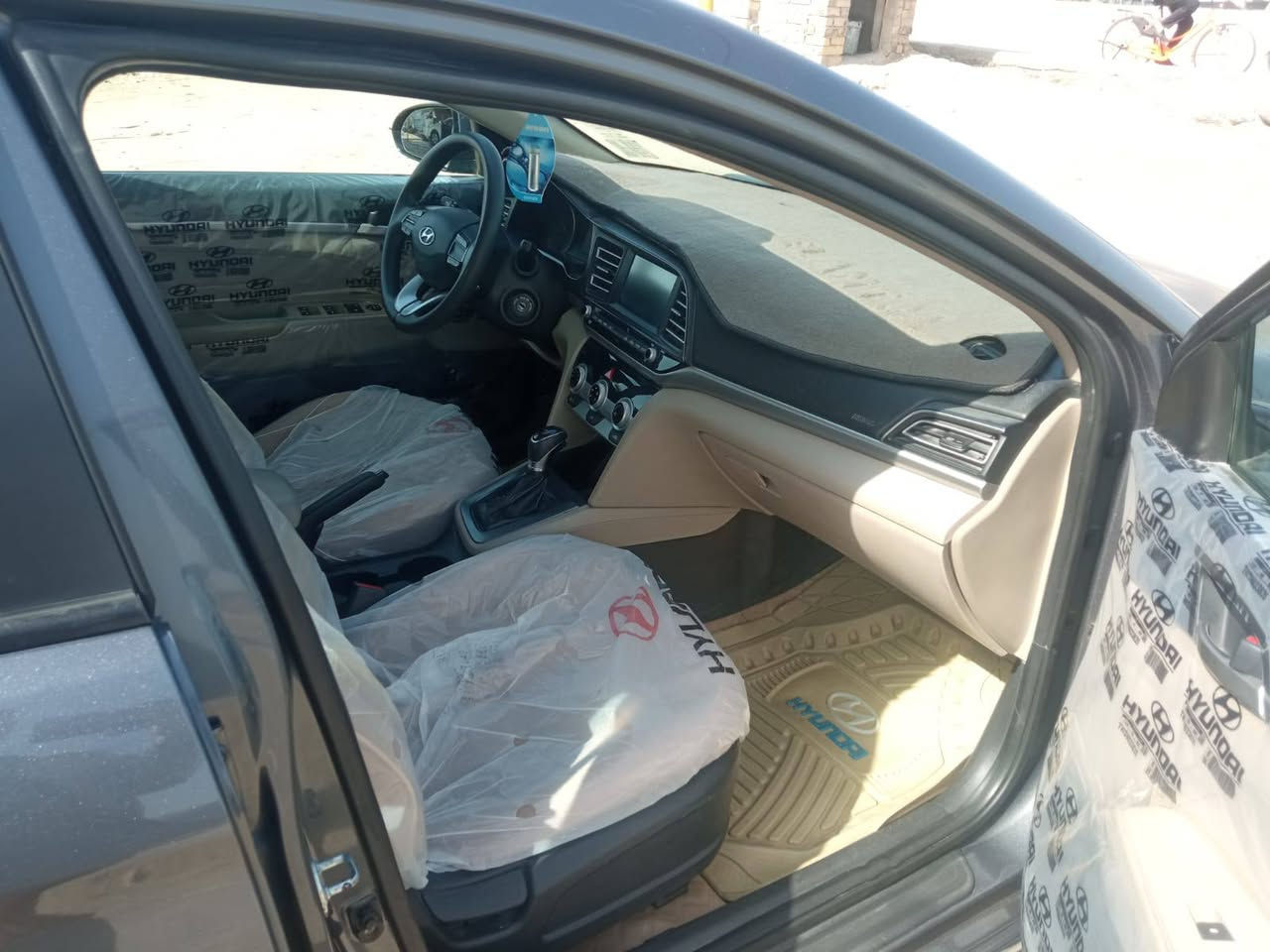 النترا خليجي 2020 بأسمي ماشيه 100الف جاهزه من كلشي تبريد تأير تخم جديد لايت زنون  دواخل مغلفه بالكامل سونارها مرفق مع الصور سعرها 127وبيها مجال  المثنى  الرميثه ***********
مكلف بالنشر اتصال للستفسار
