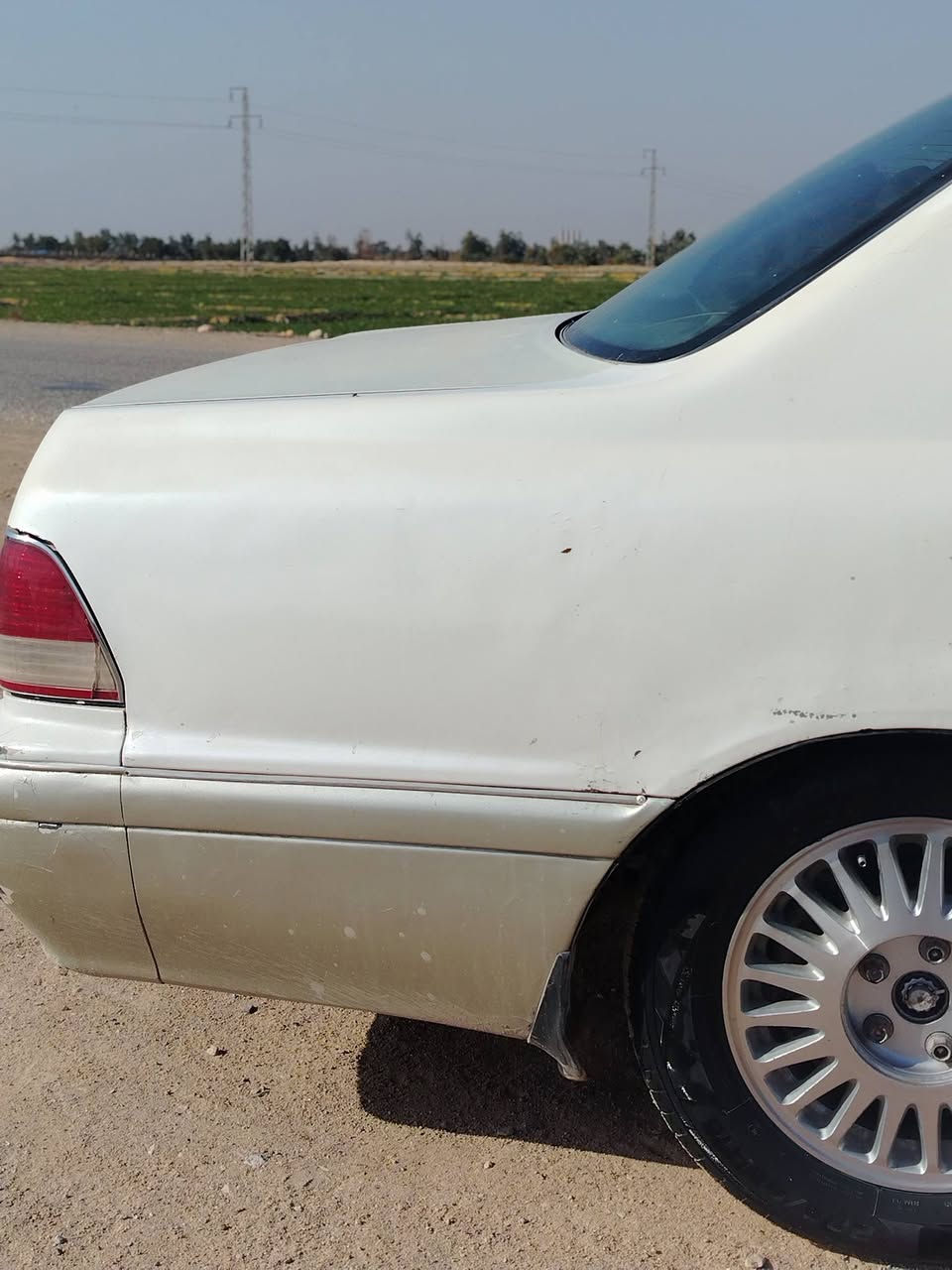 السلام عليكم 
راس الثور فلات مديل ٩٦ كفاله كص نقل اصوليات كرستال اصل

مكينه كير نضيفات غرفتها حلوه بس دشبول مفطر

سياره نصبتها حلوه عايزه ترتيبات سعر٩٠ بيها مجال للشراي***********
