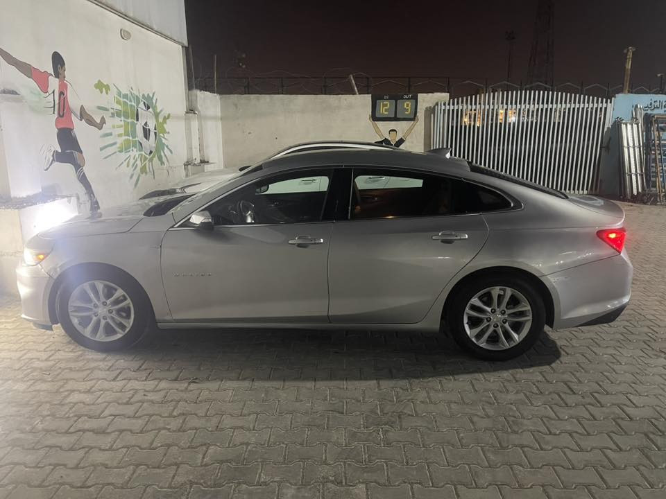 سلام عليكم 
عندي ماليبو ٢٠١٧ رصاصي بيهه ٣ قطع صبغ رقم سليمانيه 
نظيفه السياره مال بيت محرك كير ممتازات كشر نظيف خير من الله اريد مراوس بمديل احدث وانطي فرق رقم تلفوني *********** مكاني بغداد العامريه
