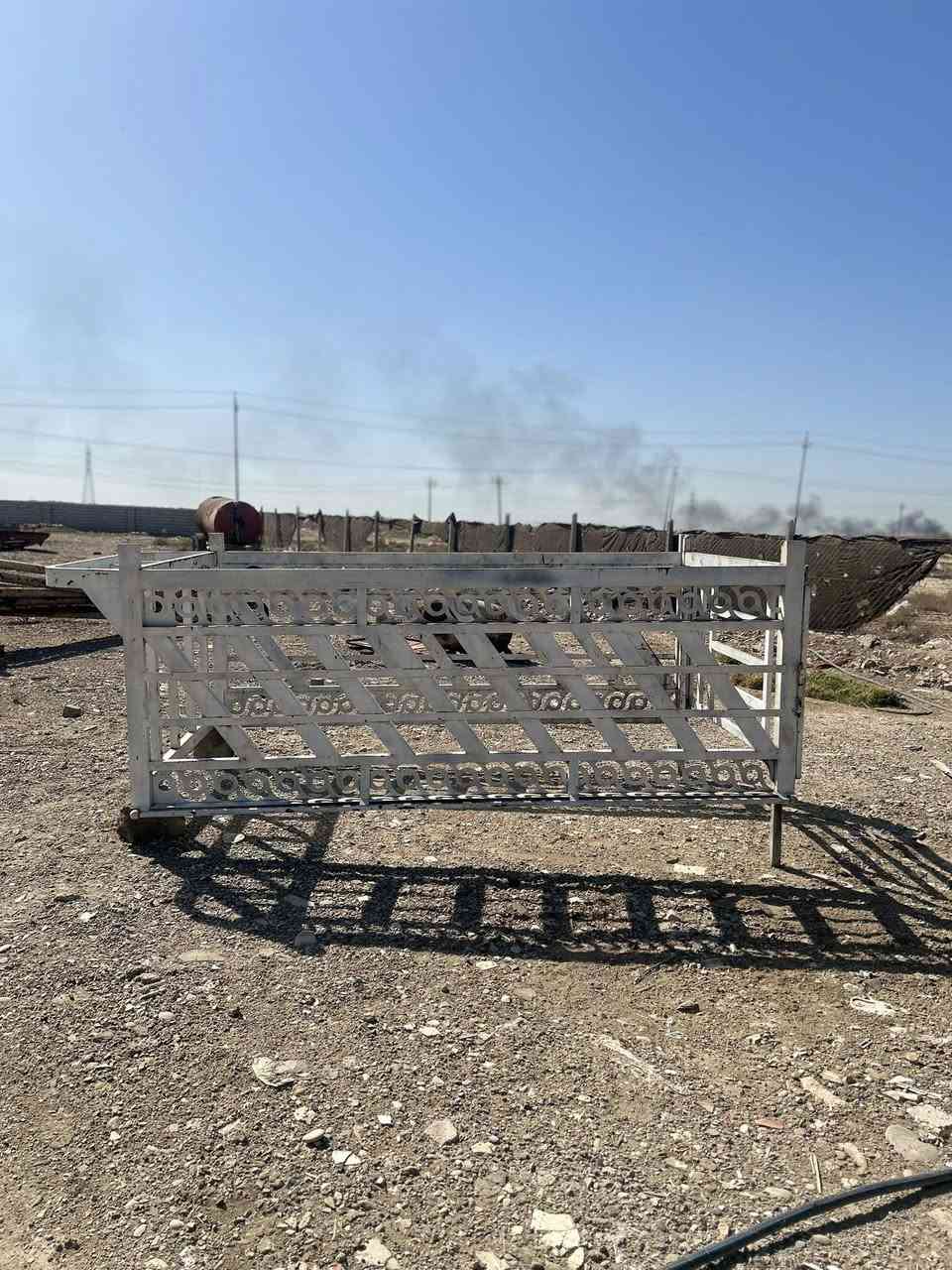 سلام عليكم محجر 🥇للبيع المكان ديالى السعر 350 💵بيً مجال للطيبين 🤎الرقم اتصل و تدلل *********** المحجر فصلته تفصال للكيه يعني اول شده الها
