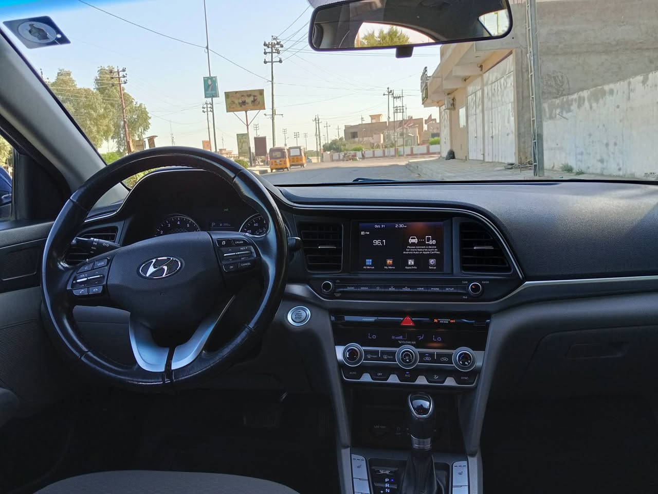 النترا مديل 2020 وارد امريكي
محرك تيربو 1400
ماشيه 35 الف 
رقم ميسان بسمي 
للستفسار ***********
