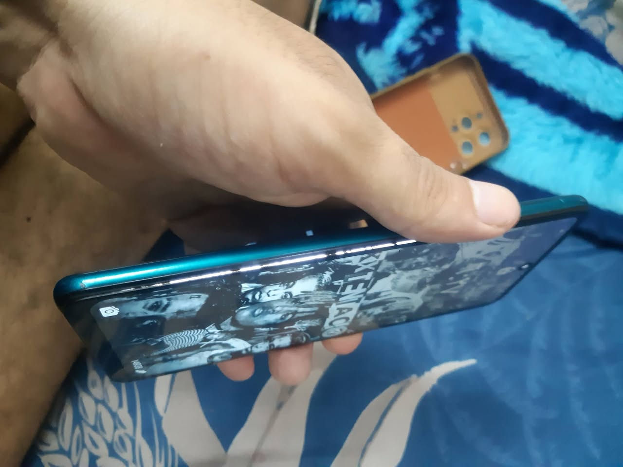 السلام عليكما جبتلكم جهاز: هواوي Y7a Huawei Y7a 2020
. المساحة : 128 جيجا
. الرامات 4 جيجا رام.
. البطارية : 5000 مللي أمبير.
. كامرة بدقة 48 بكسل
الجهاز يخبل عيبة الوحيد الشاشة طلعت من بكانهة بس المس يشتغل يعني بس ابو صيانة يلزكة الك يرجع مثالي 
السعر 115 وبي مجال 
الرقم :***********
