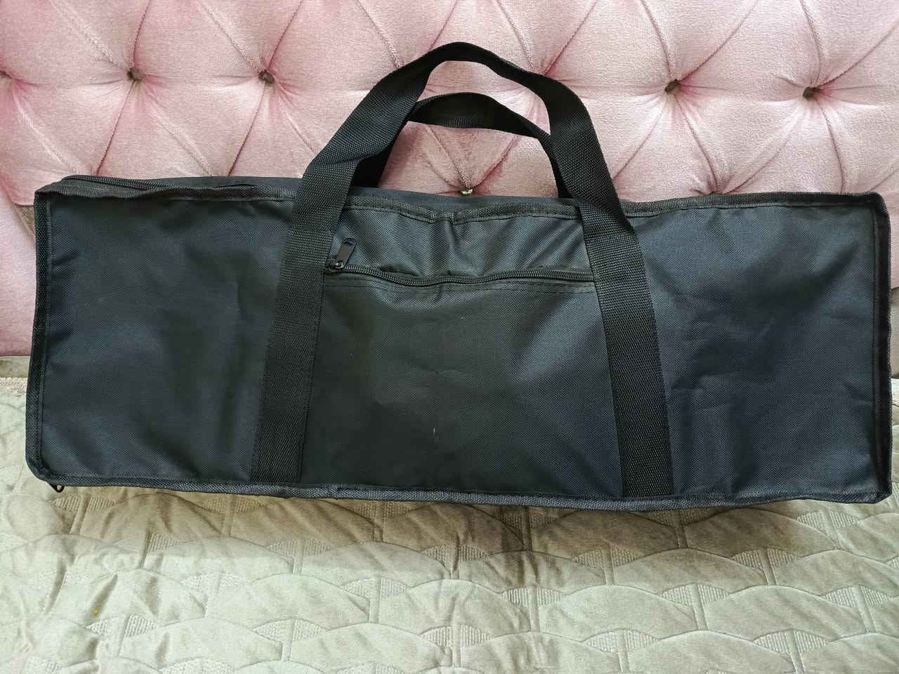 بيانو قابل للطي BX_20للبيع نظافه 100بلميه 
المواصفات
٨٨مفتاح LED حساس للمس 

لمس المفاتيح مشابة للهمر
يحتوي على ١٢٨ صوت (اكوستك بيانو وكيتار وكمان وهارمونيكا وميلوديكا وكاليميا وتشيلو ..)
يحتوي على ١٢٨ ايقاع 
يحتوي على ٣٠ اغنيه مسجلة داخل البيانو 

خاصية مترونوم 
خاصية تسجيل العزف والاستماع اليه 
يربط بالهاتف عن طريق البلوتوث او الكيبل (يدعم اغلب تطبيقات البيانو)
يدعم سماعة سبيكر 
يدعم سماعة رأس هيدفون 
يدعم الربط ميدي 
السعر 175
....***********
