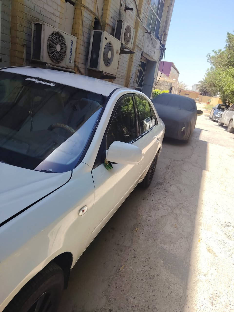 السلام عليكم سوناتا أمريكي مكينه 2000 موديل 2009 رقم بغداد دولي سنويه باسمي ال 30 كير مكينه مكفولات تبريد عوزه كمبريسر بيه كص التكمه الي جوه  السايق كد شبر و فخذ الجاملغ الأمامي مصبوغه عام الكشر ما مكفول السعر 85  بيه مجال واسط العزيزية  ***********
