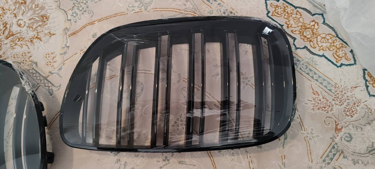 متوفر مشبك امامي مال bmw x5 e53 من مديل ٢٠٠٤ لحد ٢٠٠٦ جديدات ما مستخدم لوك بالباكيت
سعر ٥٠ الف
متوفر توصيل
***********
