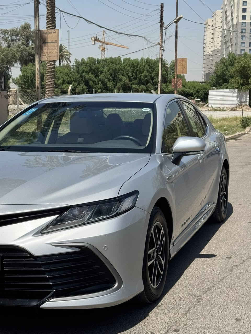 السلام عليكم للبيع كامري 2023 خليجيه عبد اللطيف جميل هايبردLE ماشيه 51  مكفوله من الصبغ والتبديل فقط بارد  رقم بغداد باسمي للاستفسار *********** بغداد السيديه
