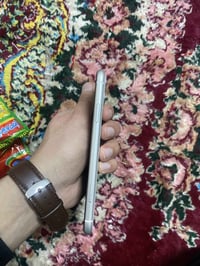 ايفون ١١ • ذاكرة ١٢٨ • بطارية ٩٤