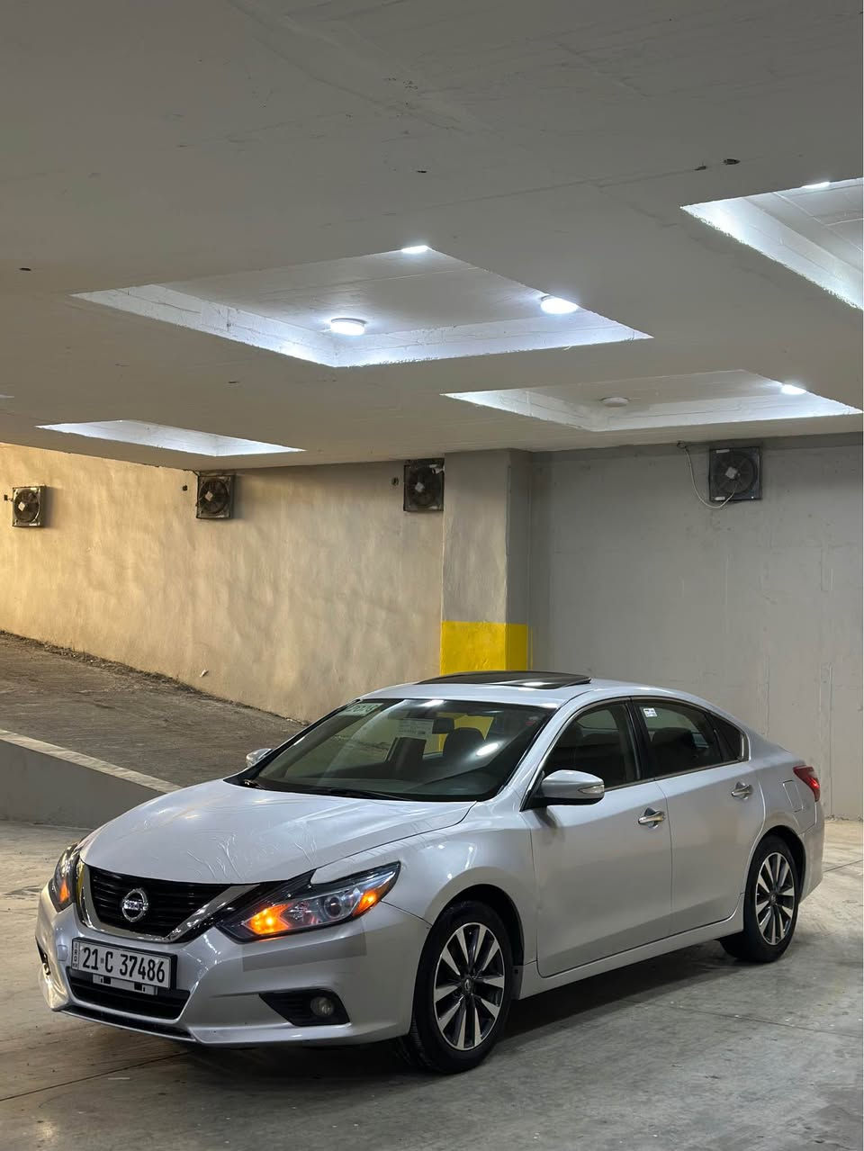 سلام عليكم نيسان التيما2018 مواصفات sv بلاص يعني فول فول مواصفات عدا كوشن جلد سياره رقم سليمانيه بسمنه تريد تحويل تريد وكاله نفس اليوم سياره ماشي 60 الف سياره مبدله كير ماله ب كير التيما2023 يعني بعد بالك صافي من كير.سياره ب امريكا ما عنده حادث جاملغ الخلفي ويه نص البونيد صبغ ب عراق صوره مال سونر موجود ب منشور
مواصفات السياره:
1:ويل كه ب
2:شاشه جبيره
3 :تبريد پيانو
4:كوشن هيتر
5:استيرن هيتر
6:رادار امامي وجانبي 
7:سلايت
8:بصمه 
9:تبريد مركزي
10:اشاره جانبيه
مكان: ديالى/ خانقين
رقم: *********** خناقين, ديالى
