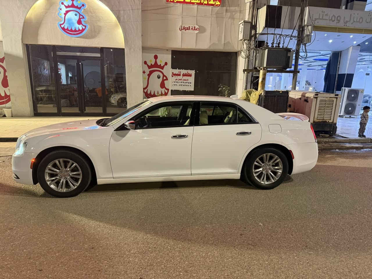 سلام عليكم اوباما وارد مريكي لبيع
موديل 2018 رقم أربيل سنويه ل29 تحول 
بيه قطعتين تبدل وهلال خلفي بيه صبغ 
محرك 3600 تويل محرك كير شرط فحص
سيارة جاهزه تخم تاير ويل اصلي حداديه 
السعر 220 وبيه لشراي *********** 
سياره مكفول من شخط وبارد وصبغ 
مكان سياره ميسان
