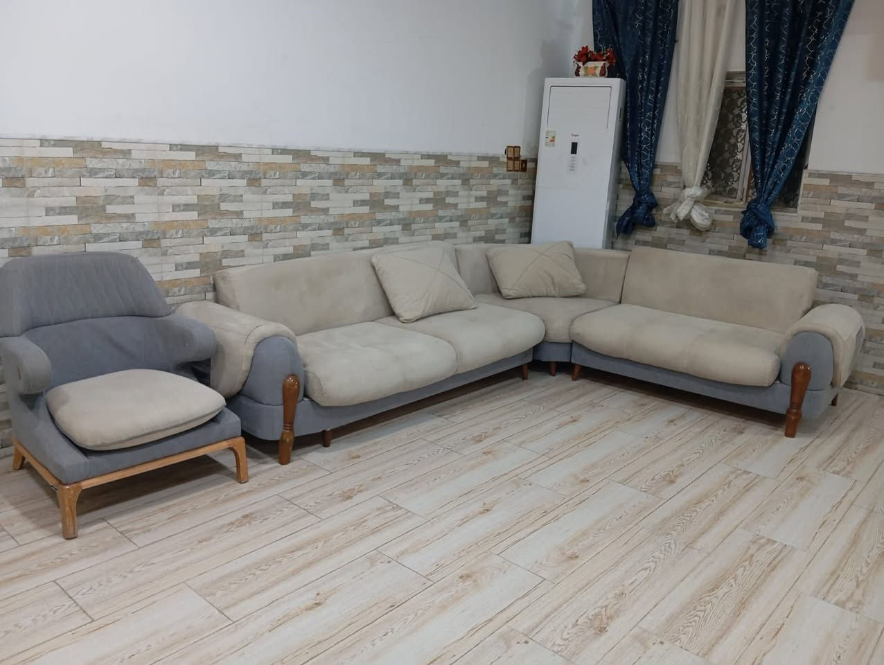 قنفات البيع تركي وقويات ستخدام قليل سعر ٣٥٠


**إذا كنت صاحب هذا الإعلان وتريد حذفه لأي سبب، رجاءا أرسل رسالة إلى الدعم الفني**