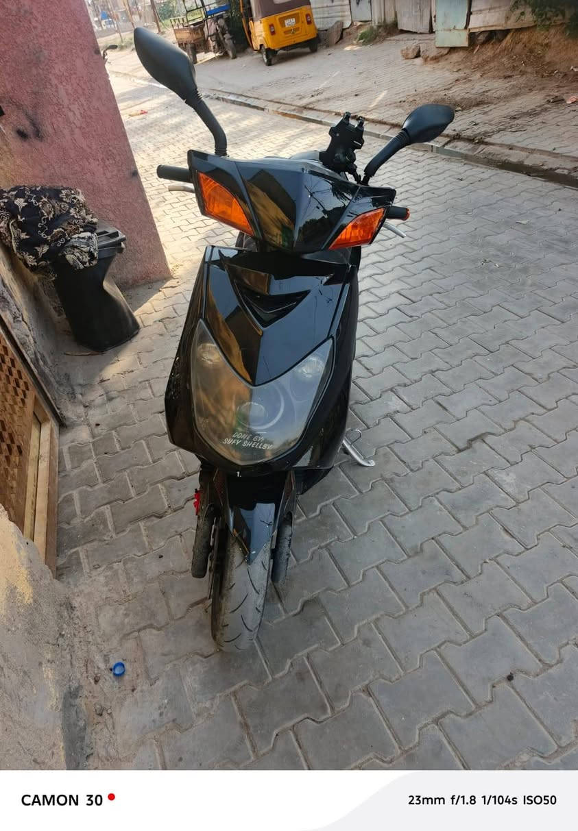 سلام عليكم سكنس فحل ما مفتوحه كهربائيات كله شغاله دبل اشاره  بيه تزويد خارجي دبلات خلفي يدات بانزين قبق رقم شاصي قبق افلاوين شلعه معدل 100 كفاله عامه لا نضوح لا تبخير نكره سلف مكاني زعفرانيه السعر خاص الرقم *********** ترهم مراوس بجبلي وجيتي ار غير هذن ماروس @إشارة
