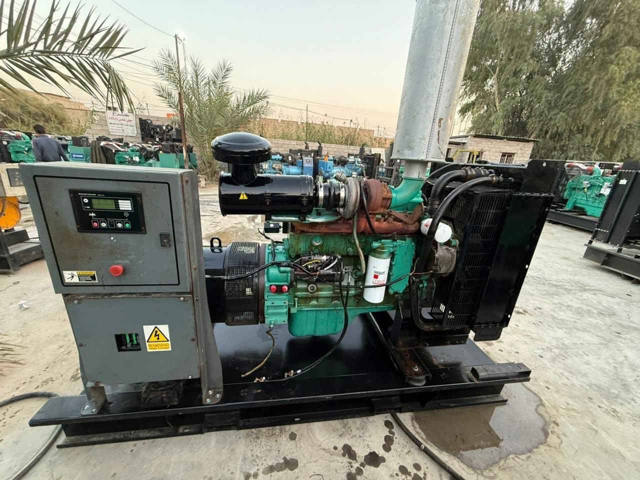 السلام عليكم مولدات كمنز 2واحد180كيفي وا الثانيه  200 كيفي 12ولف امريكي اصلي
حجم 114 بلادي برغي ما مفتوح بيها برغي شرط بلادي مكاني بغداد رقمي ***********
