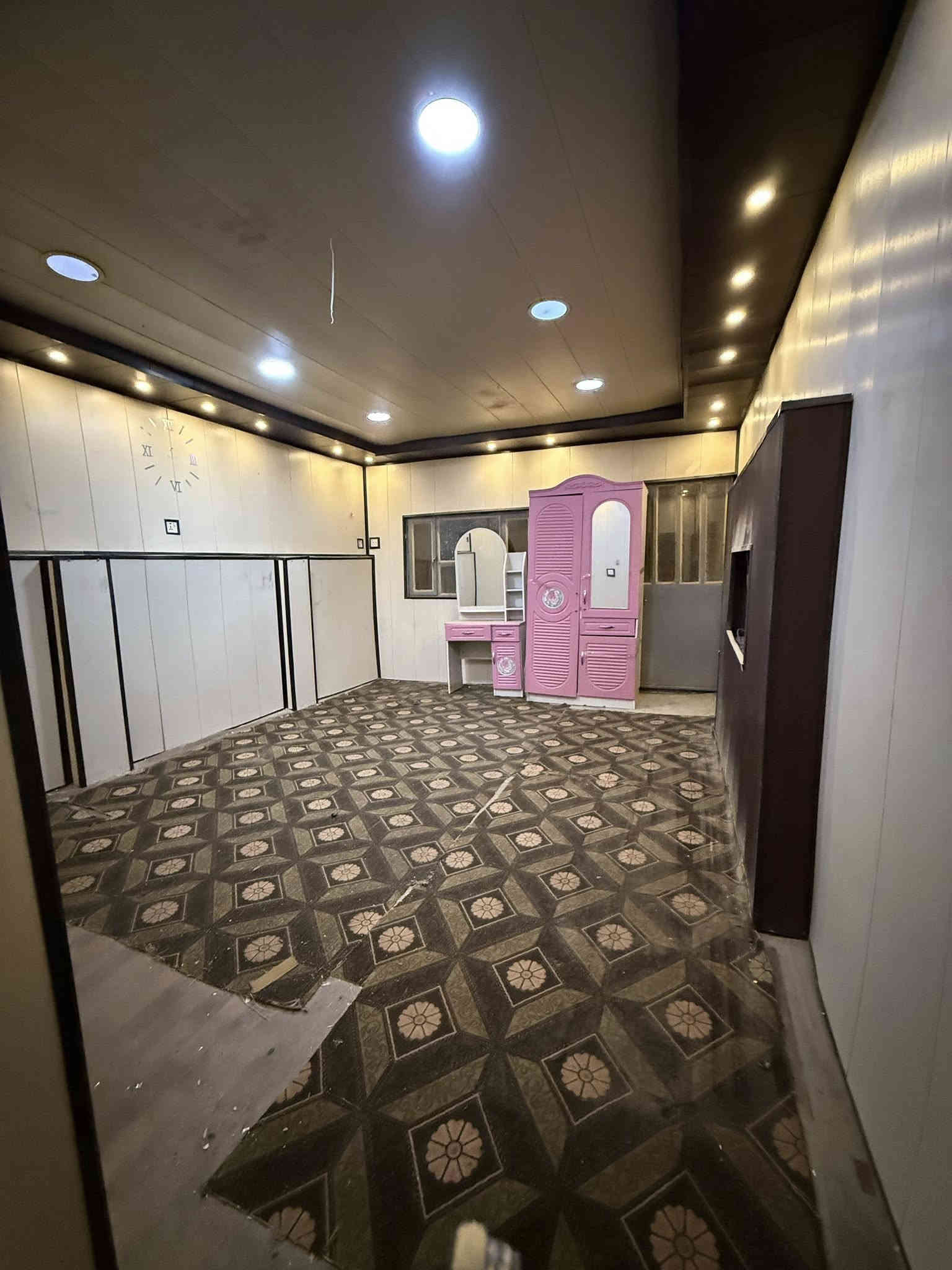 للايجار في السيديه 
🌐بيت مساحه 50 متر طابقين

💠 ثلاث غرف نوم 
💠صاله
💠مطبخ 
💠وخدمات عدد 2
💵 بدل الايجار 800 الف
📍موقع  بشارع النخيل

⚜️للاستفسار ولتواصل ↘️↘️

***********
