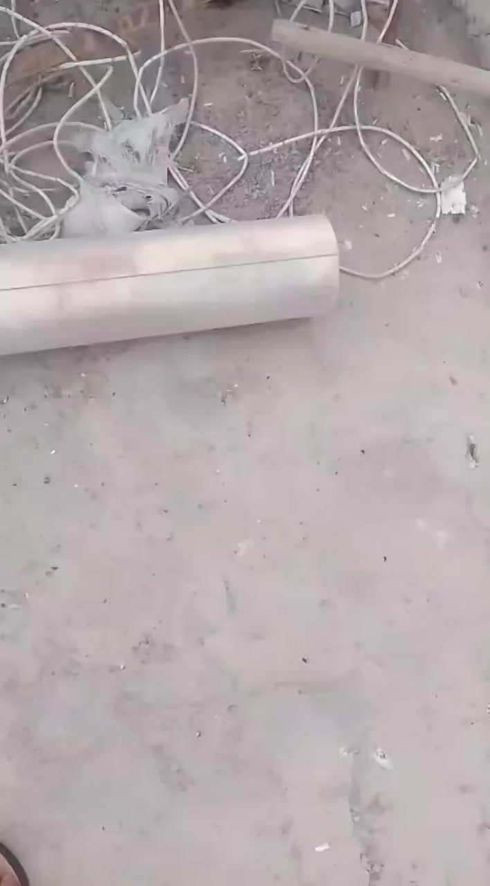 بوري ابو السته طوله 6 متر نضيف الثقيل هاذ الاصلي عنوان سوق الشيوخ الأسماعيله الثانيه ***********
